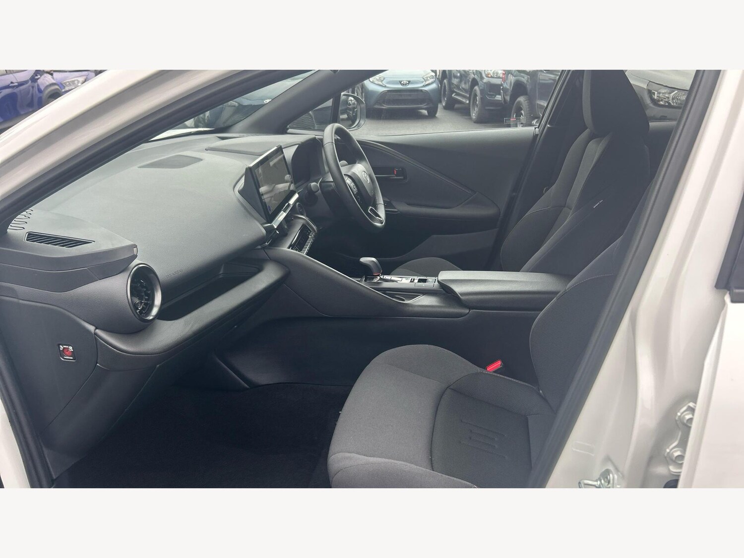 Used Toyota C-HR 2024 for sale - 76026539: Photo 12