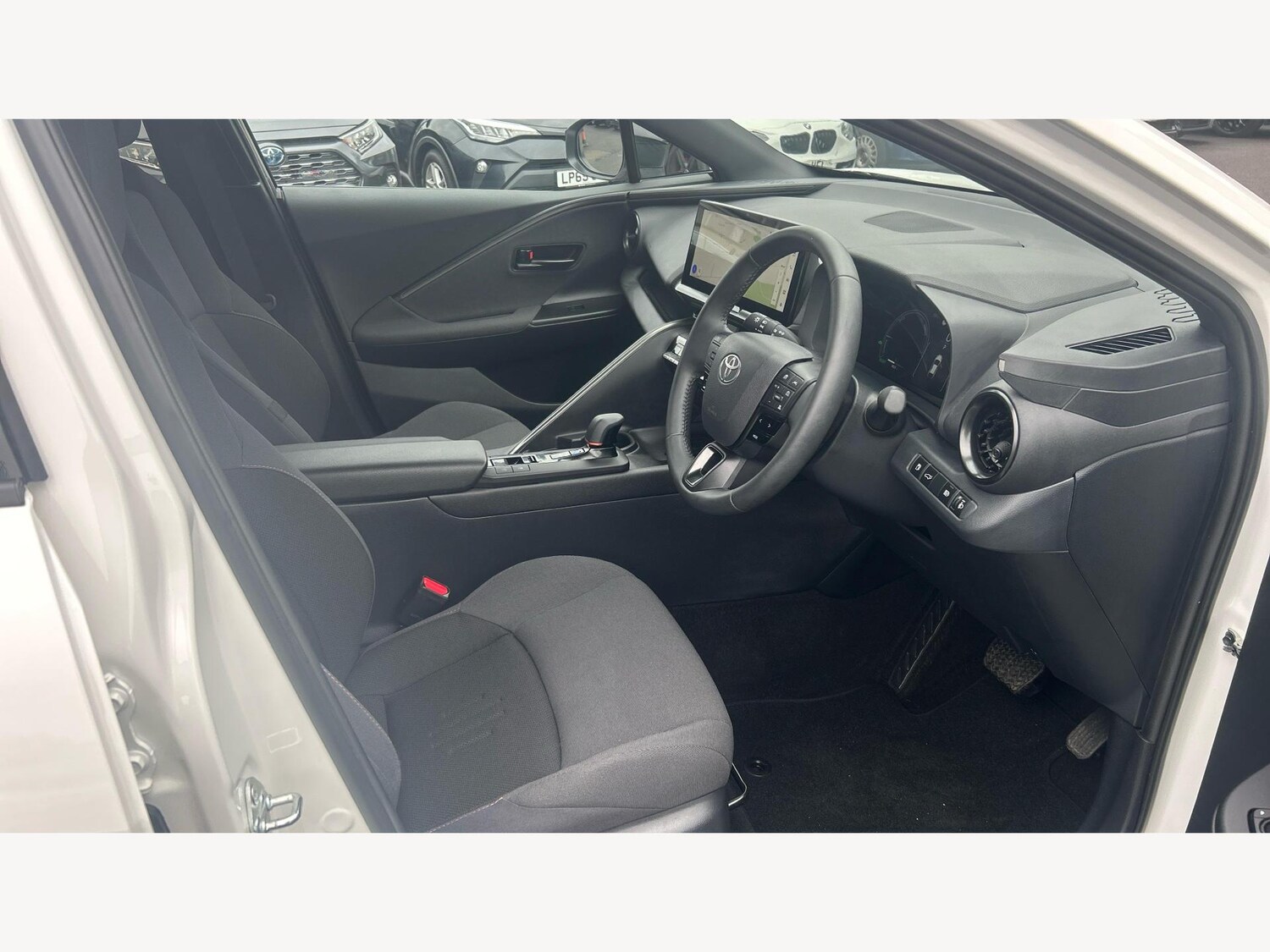 Used Toyota C-HR 2024 for sale - 76026539: Photo 13