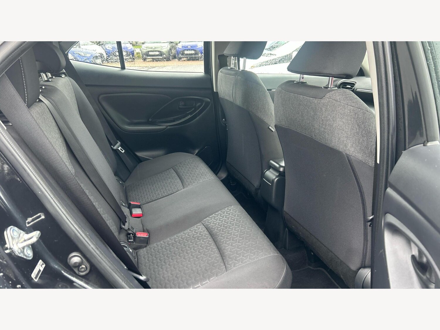 Used Toyota Yaris Cross 2023 for sale - 77267374: Photo 14