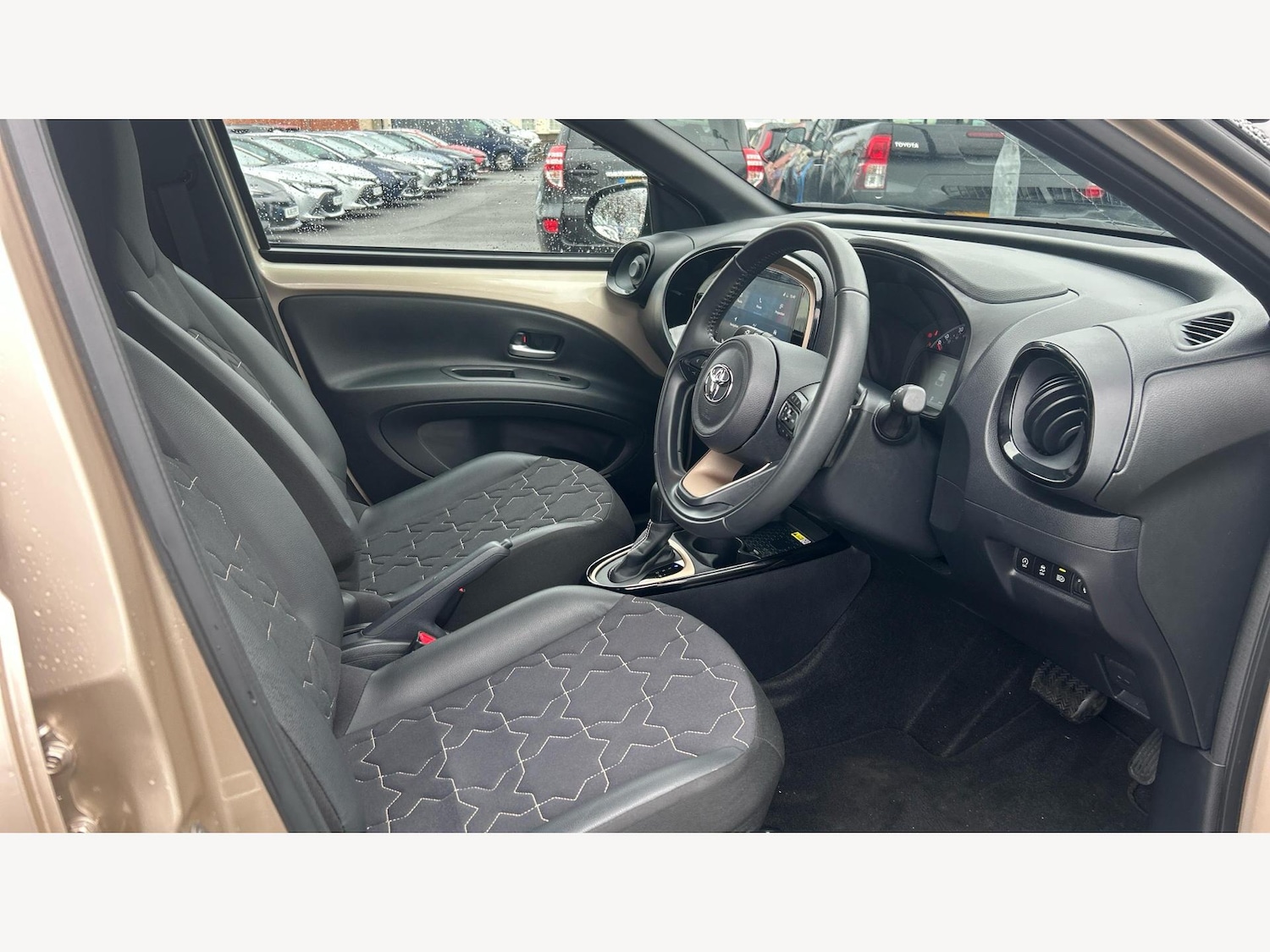 Used Toyota Aygo X 2023 for sale - 77330398: Photo 13