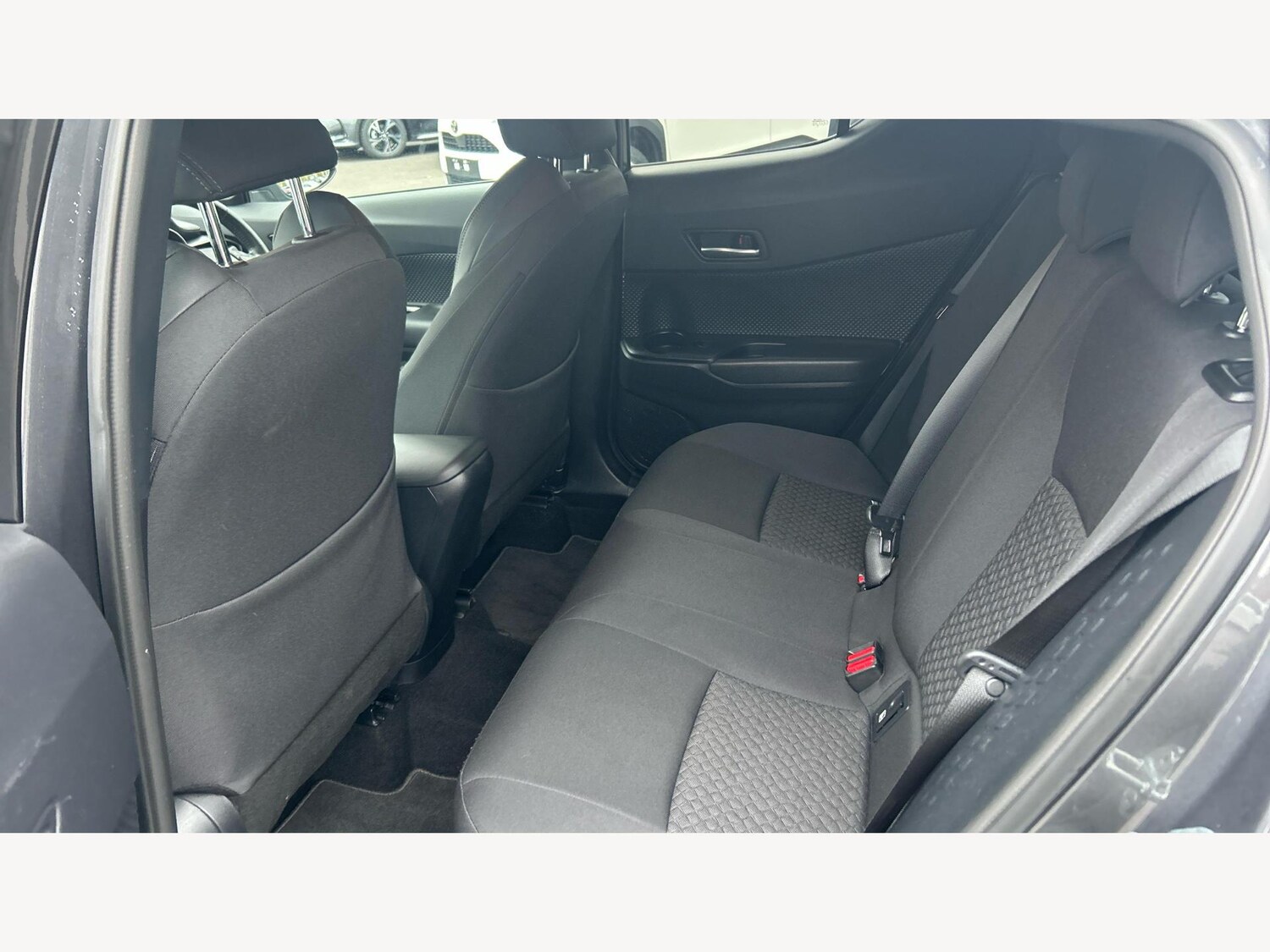 Used Toyota C-HR 2023 for sale - 76326202: Photo 15