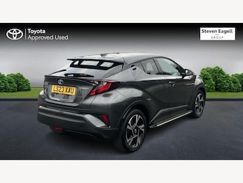 Used Toyota C-HR 2023 for sale - 76326202: Photo