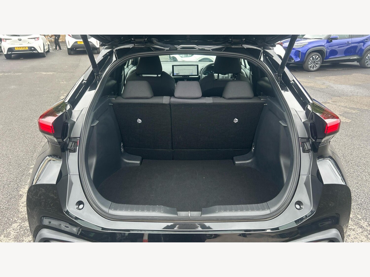 Used Toyota C-HR 2025 for sale - 76988285: Photo 16