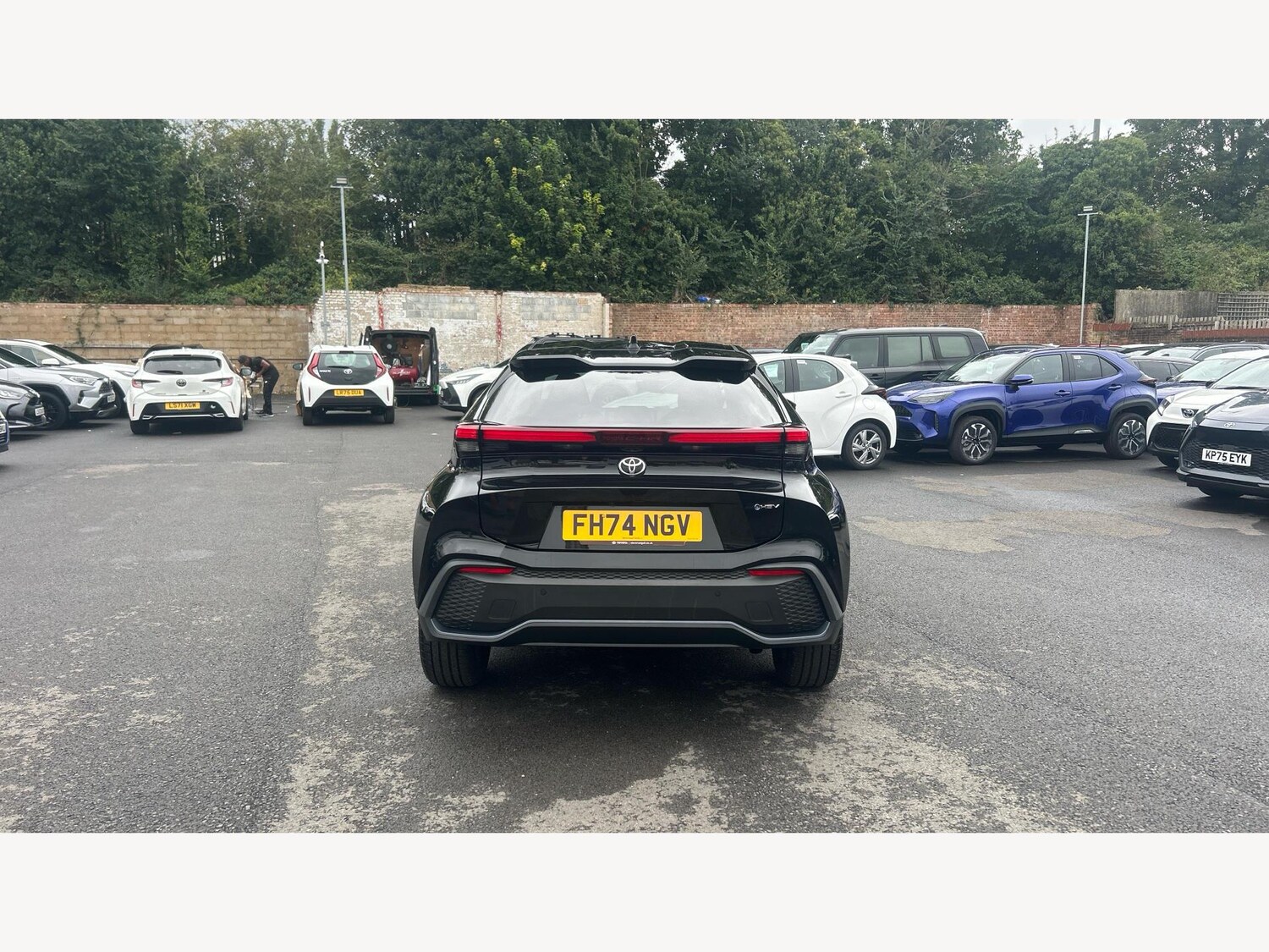 Used Toyota C-HR 2025 for sale - 76988285: Photo 21