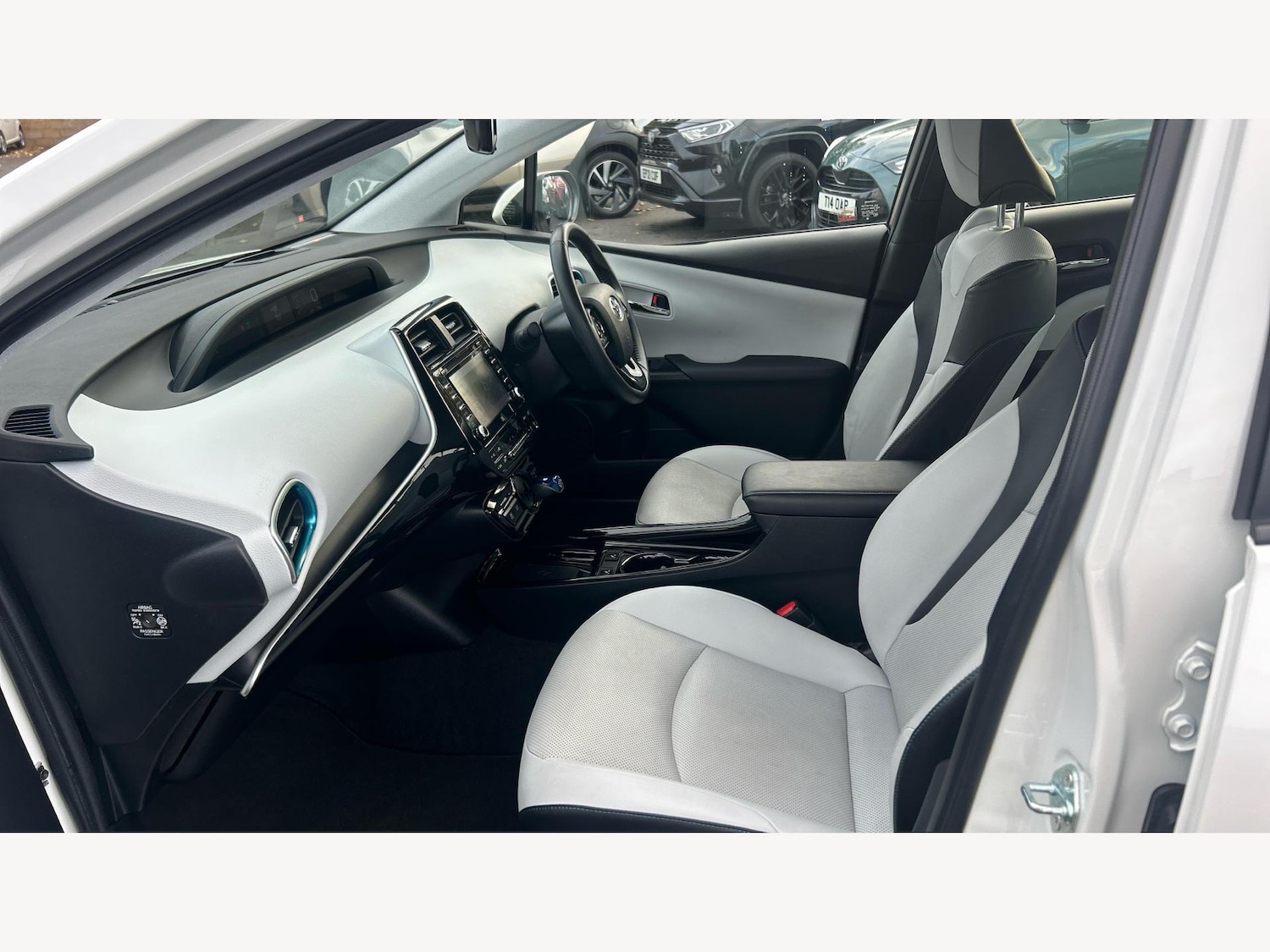Used Toyota Prius 2019 for sale - 76361250: Photo 12