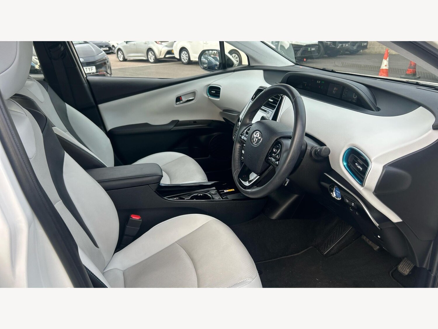 Used Toyota Prius 2019 for sale - 76361250: Photo 13
