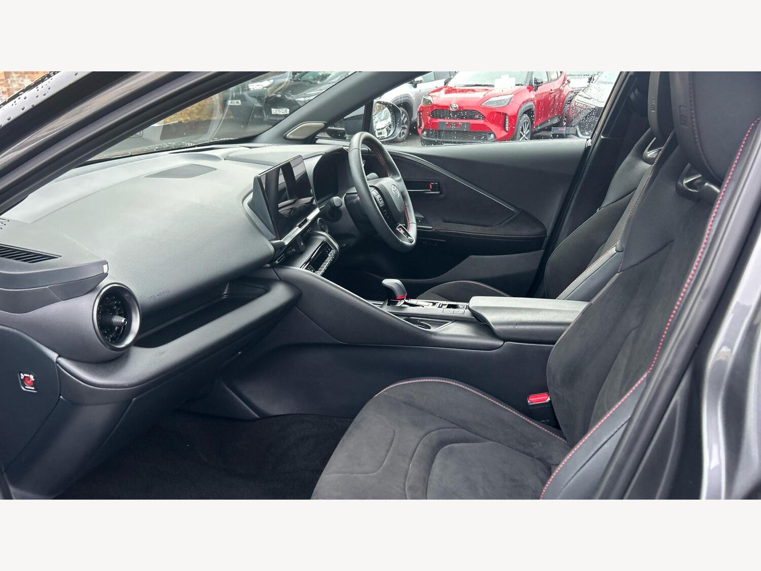 Used Toyota C-HR 2024 for sale - 76989679: Photo 12