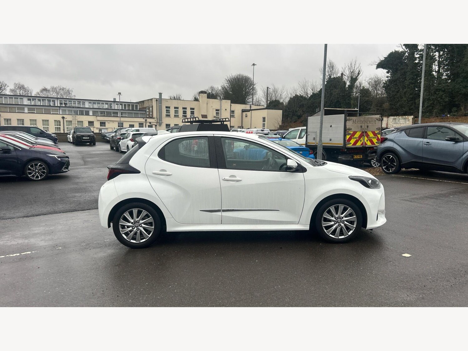 Used Toyota Yaris 2023 for sale - 77255109: Photo 18