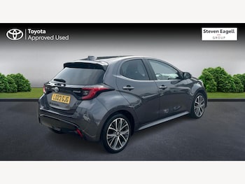 Used Toyota Yaris 2023 for sale - 75608783: Photo