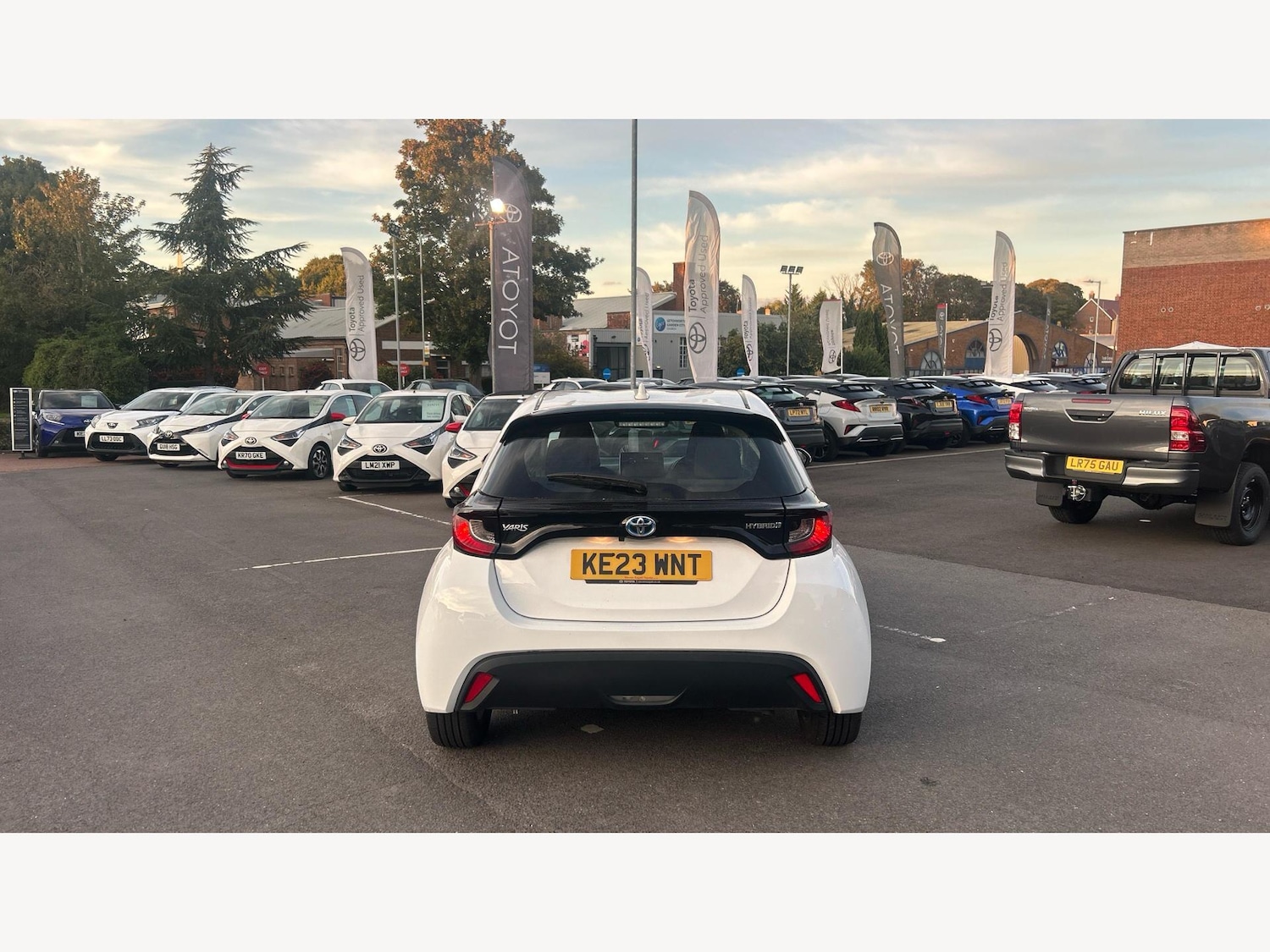 Used Toyota Yaris for sale - 77625122: Photo 21