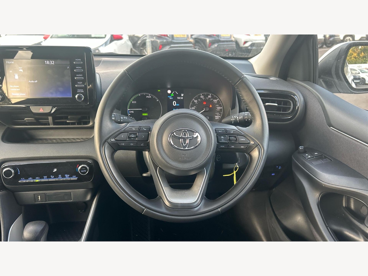 Used Toyota Yaris for sale - 77625122: Photo 8