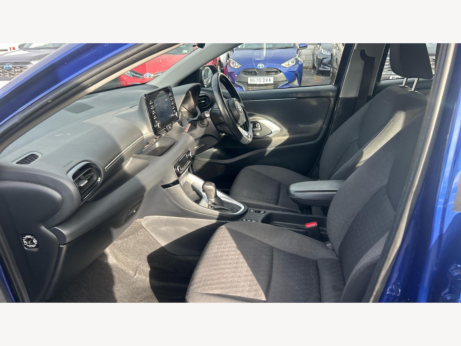 Used Toyota Yaris 2022 for sale - 76381121: Photo 12