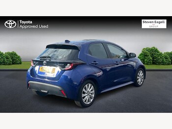 Used Toyota Yaris 2022 for sale - 76381121: Photo