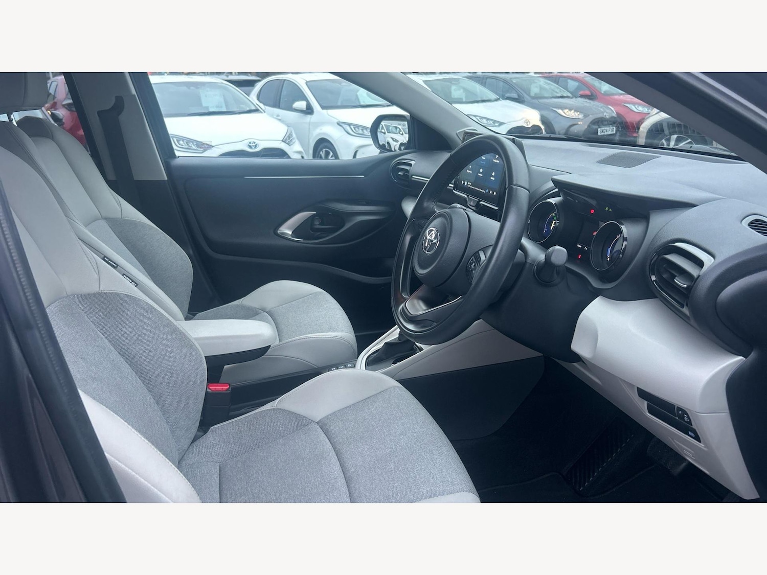Used Toyota Yaris 2022 for sale - 77524613: Photo 13