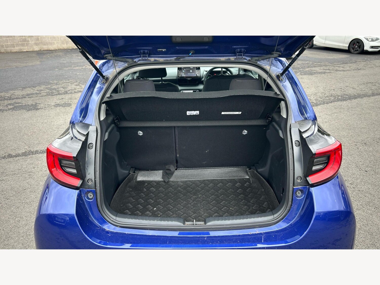 Used Toyota Yaris for sale - 77191428: Photo 16