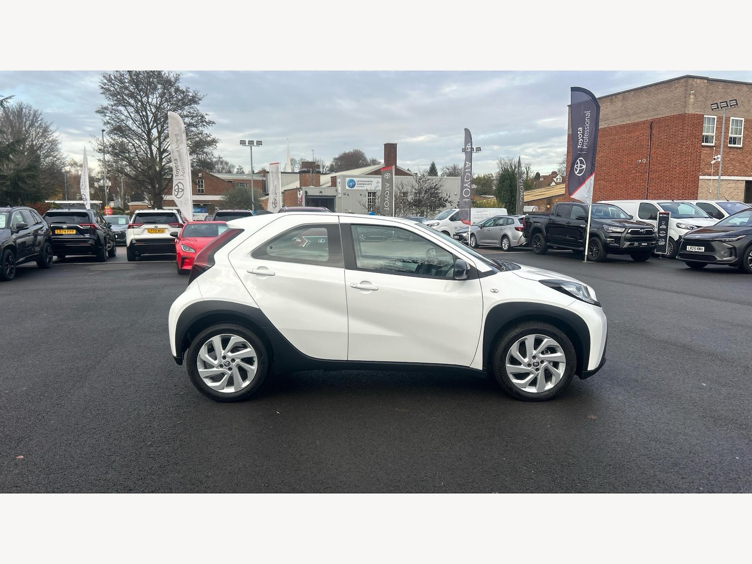 Used Toyota Aygo X 2023 for sale - 76865183: Photo 18