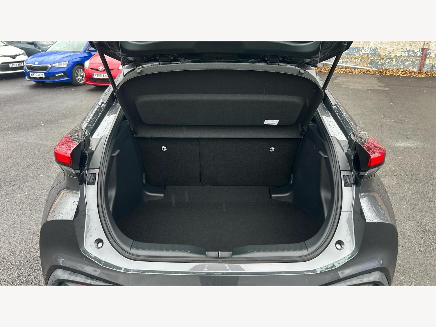 Used Toyota C-HR 2024 for sale - 76633699: Photo 16