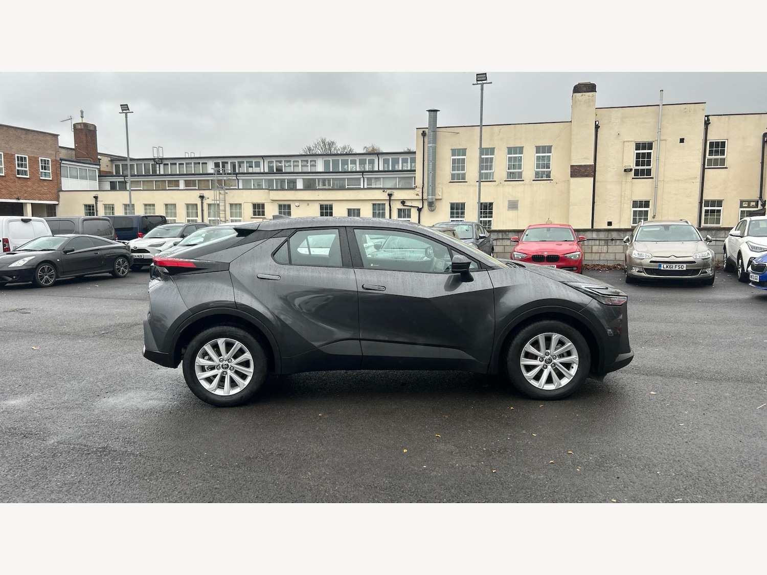 Used Toyota C-HR 2024 for sale - 76633699: Photo 18