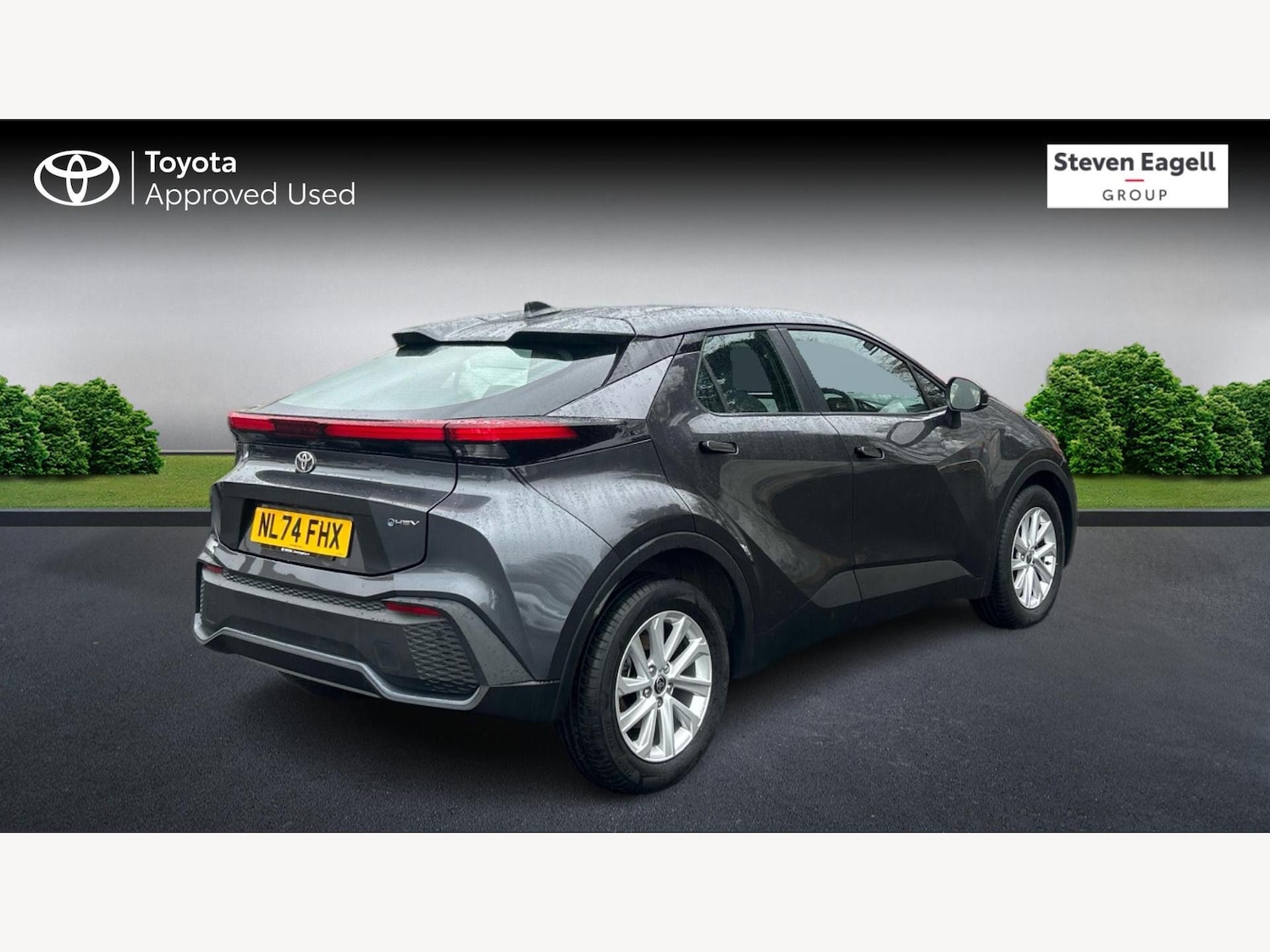 Used Toyota C-HR 2024 for sale - 76633699: Photo 2