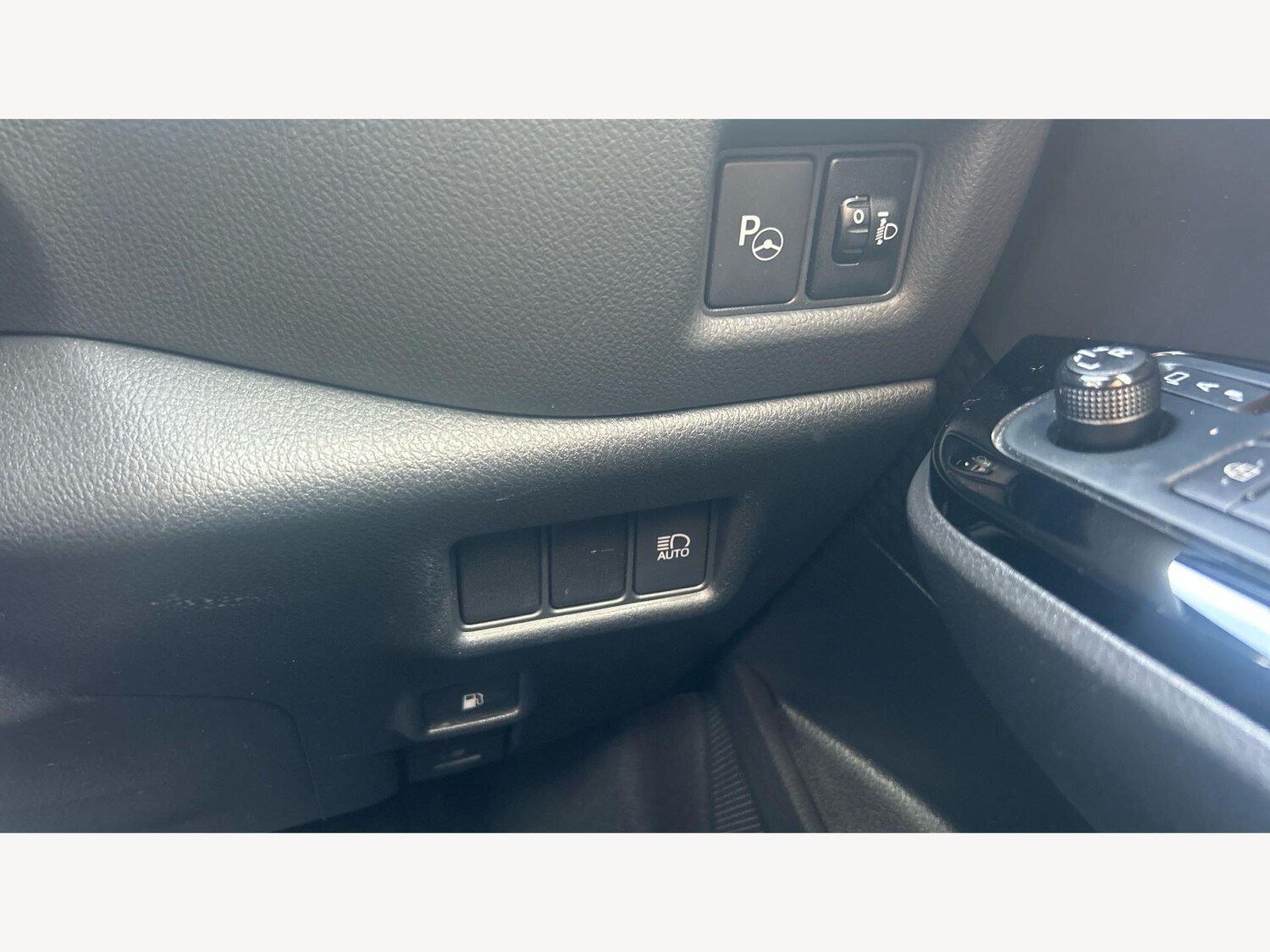 Used Toyota C-HR 2021 for sale - 77696627: Photo 23