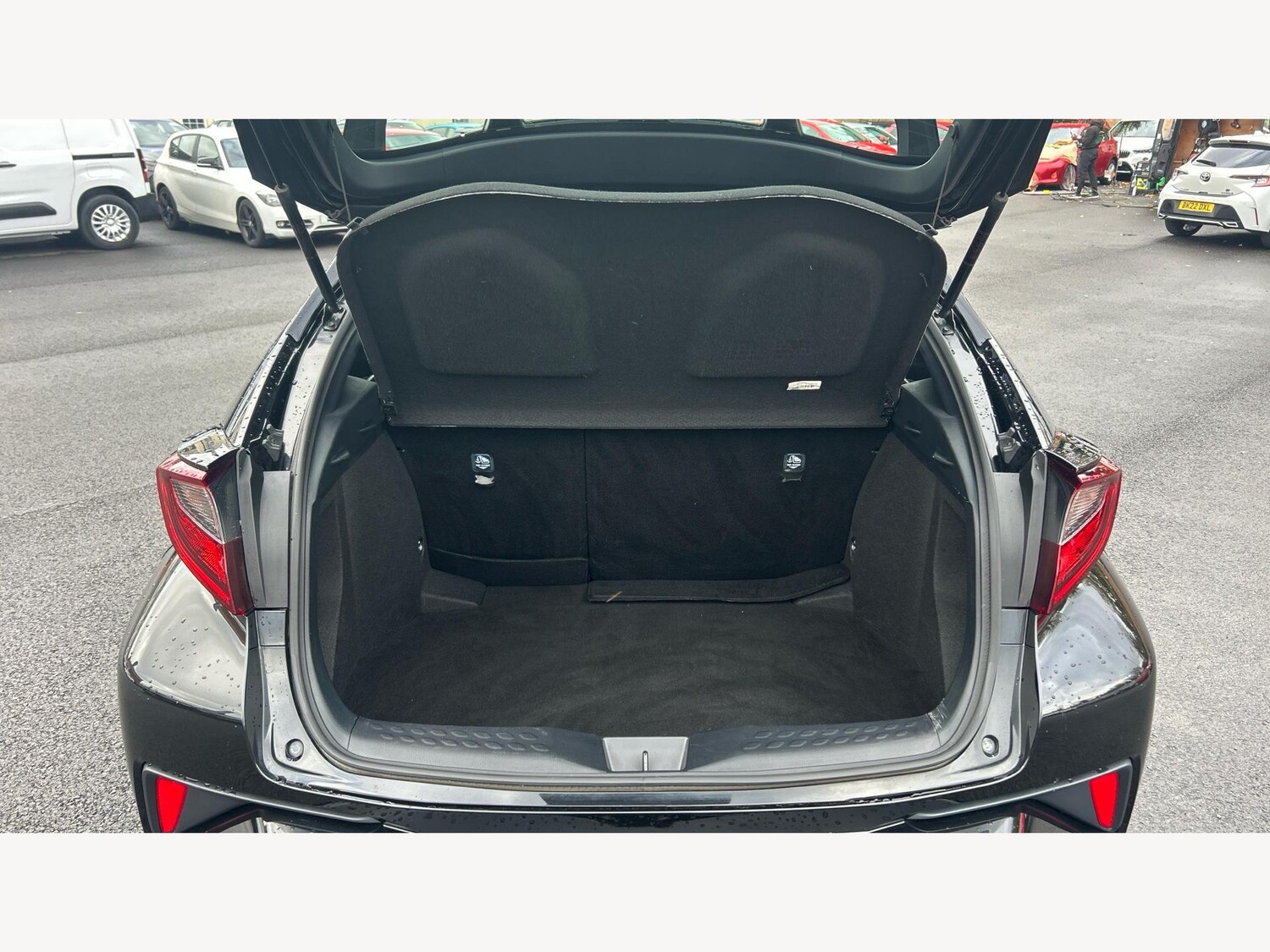 Used Toyota C-HR 2022 for sale - 76521710: Photo 16