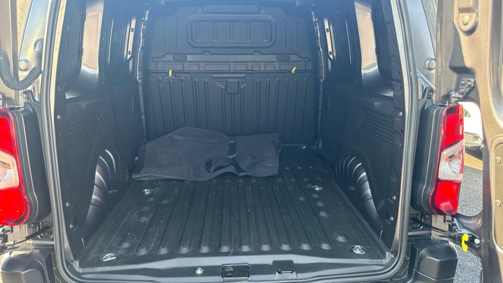 Used Toyota ProAce 2023 for sale - 76441096: Photo 14