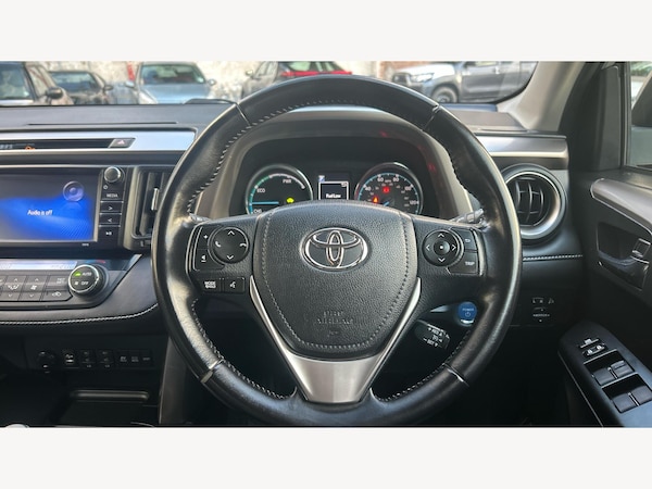 Used Toyota RAV4 2016 for sale - 76175474: Photo 10