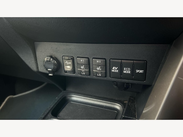 Used Toyota RAV4 2016 for sale - 76175474: Photo 22