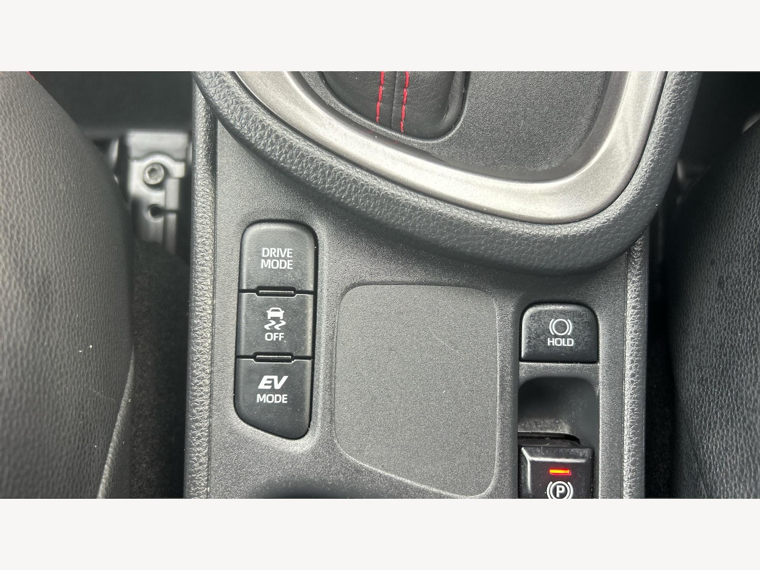 Used Toyota Yaris Cross 2023 for sale - 76433118: Photo 24