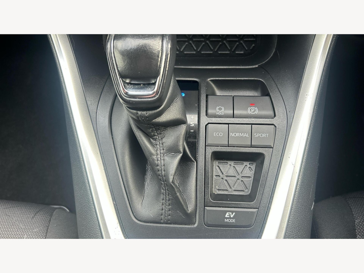 Used Toyota RAV4 2022 for sale - 77510935: Photo 23