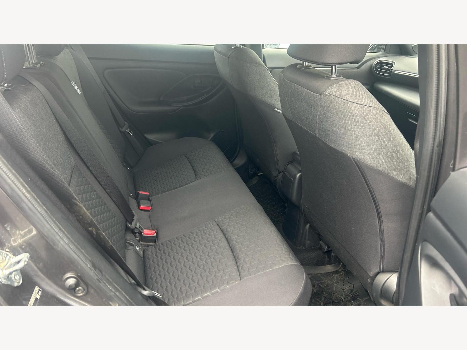 Used Toyota Yaris Cross 2022 for sale - 76026560: Photo 14