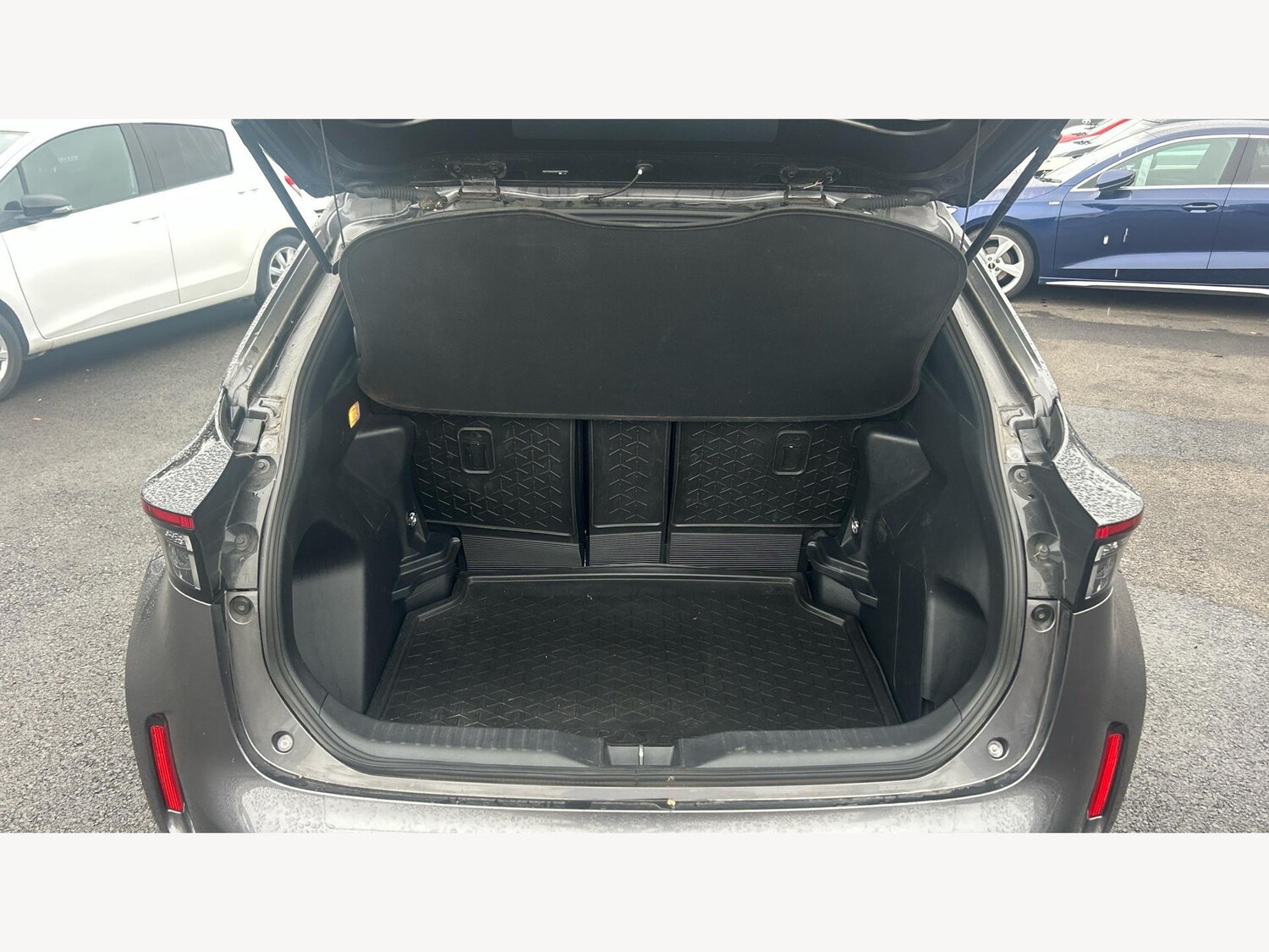Used Toyota Yaris Cross 2022 for sale - 76026560: Photo 16
