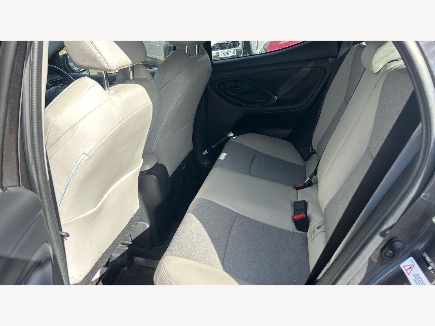 Used Toyota Yaris for sale - 77883203: Photo 15