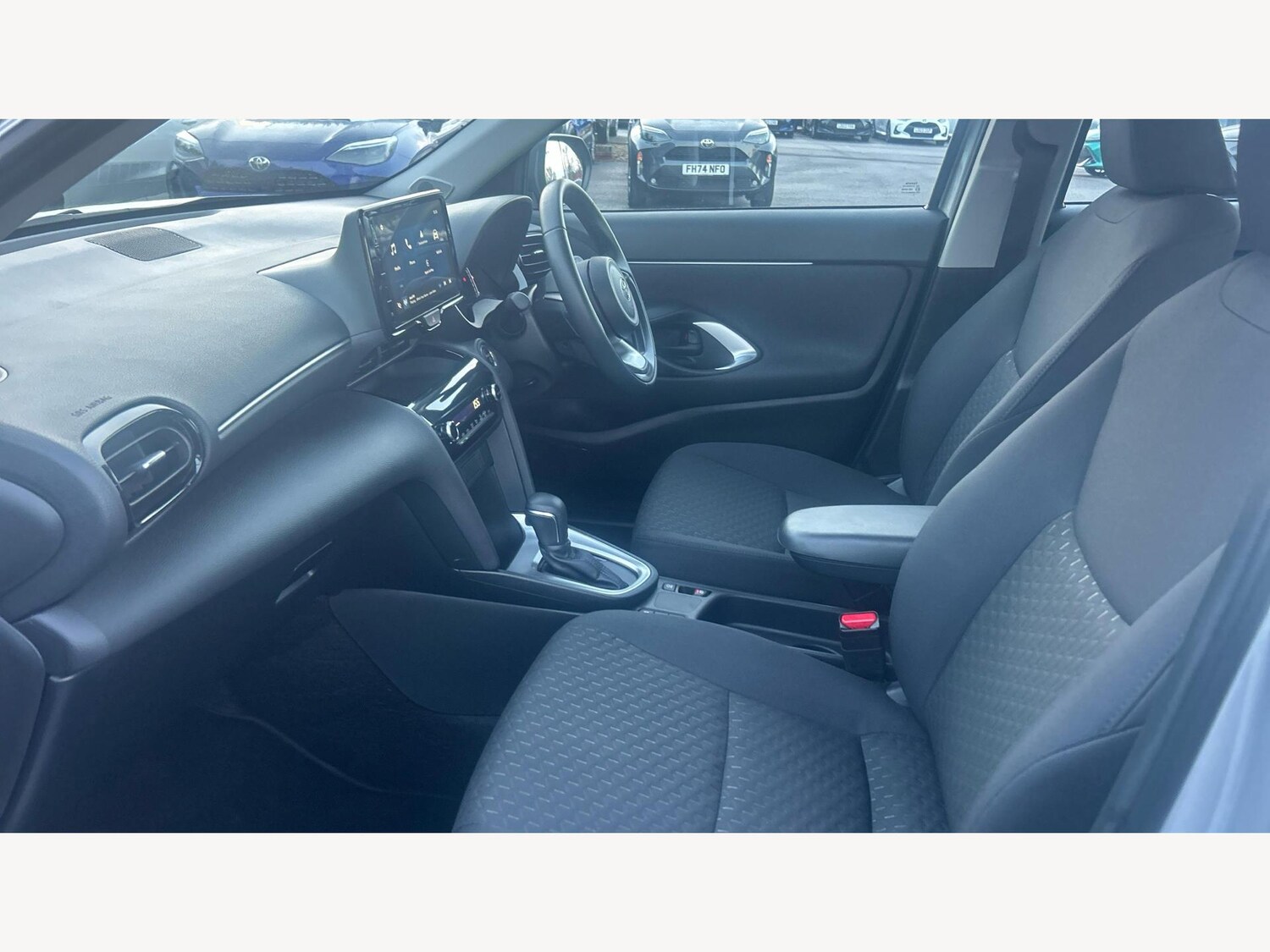 Used Toyota Yaris Cross 2025 for sale - 76976647: Photo 12