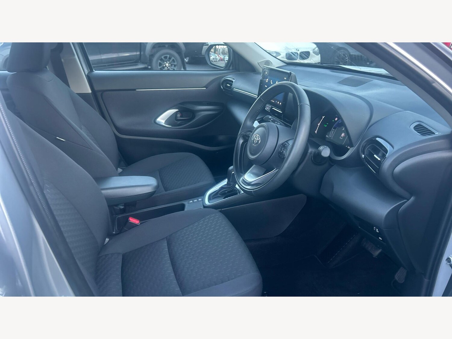 Used Toyota Yaris Cross 2025 for sale - 76976647: Photo 13