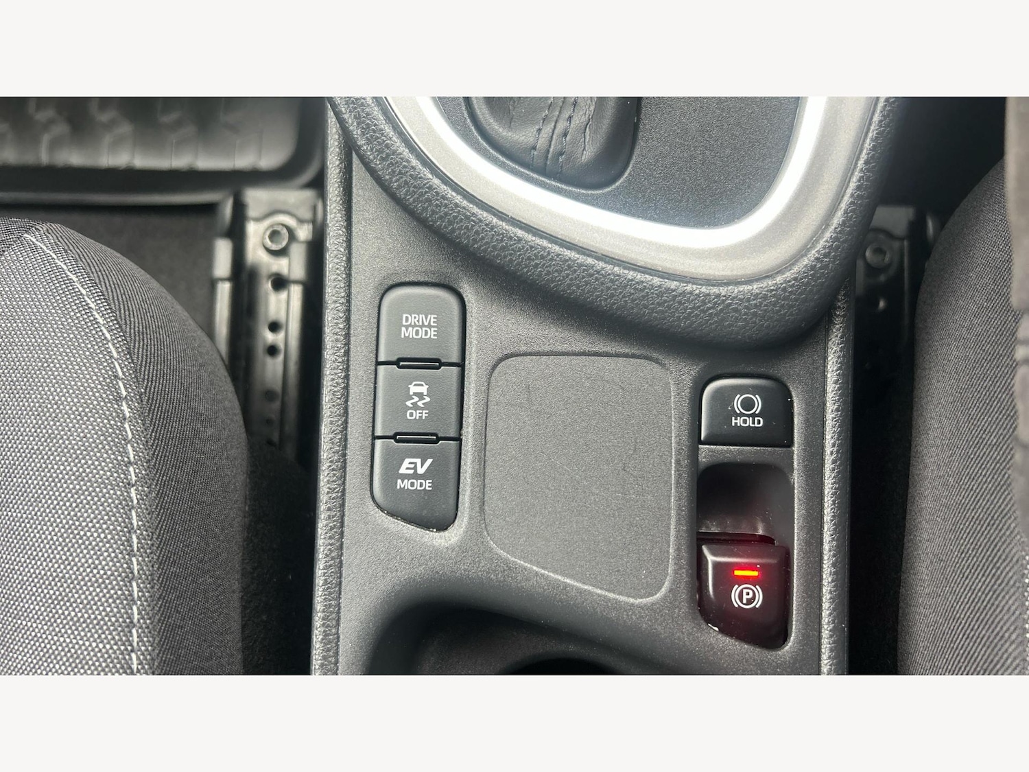 Used Toyota Yaris 2023 for sale - 76361170: Photo 22