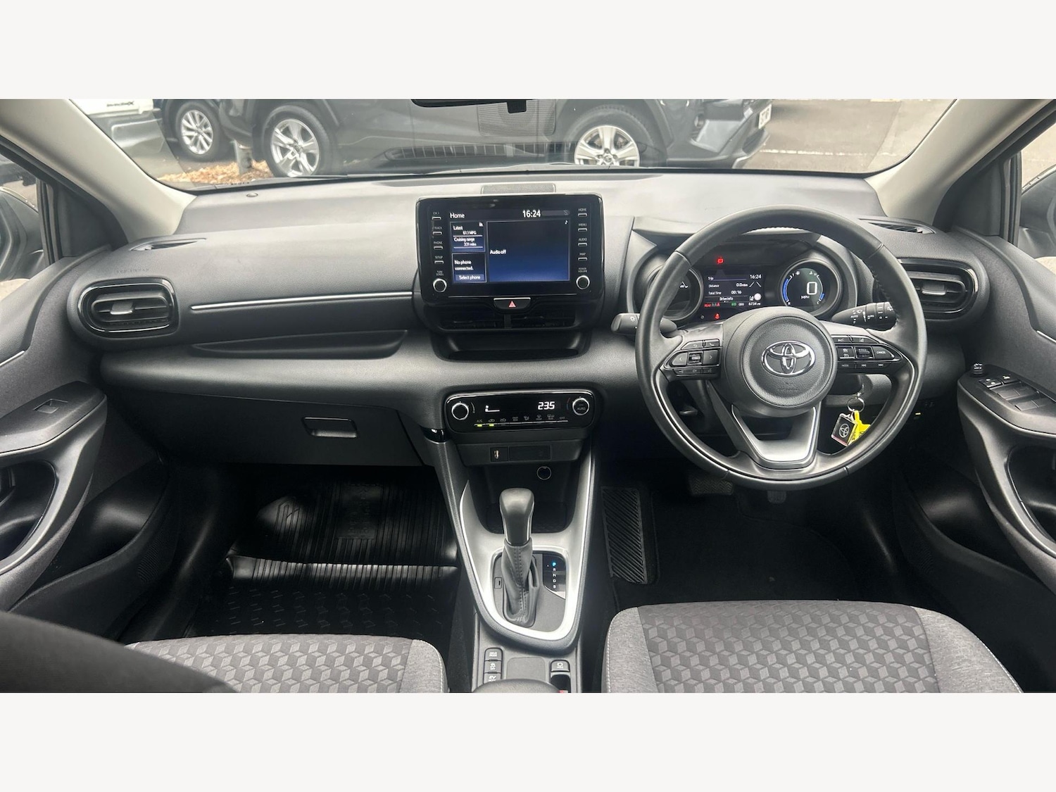 Used Toyota Yaris 2023 for sale - 76361170: Photo 7