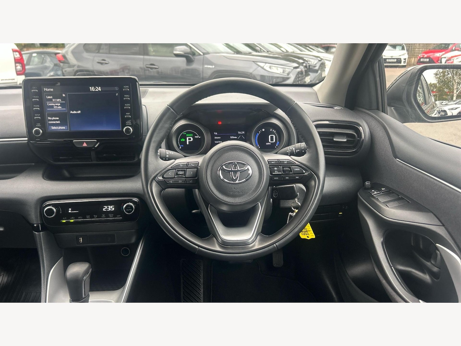 Used Toyota Yaris 2023 for sale - 76361170: Photo 8