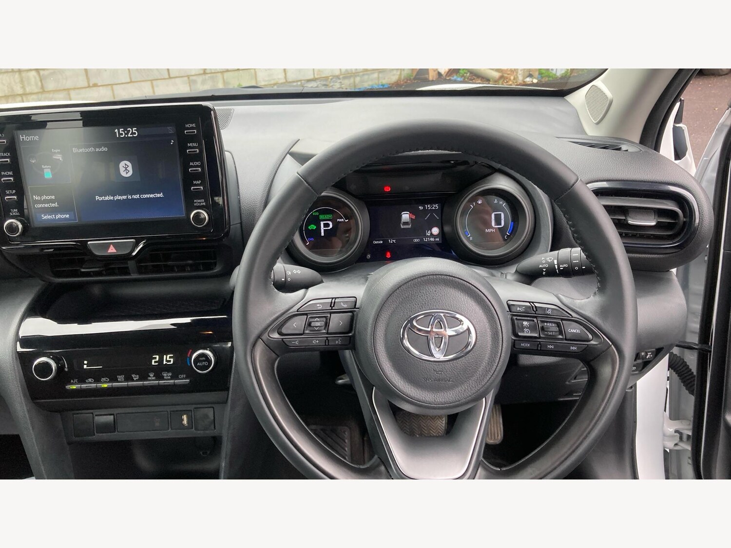 Used Toyota Yaris Cross 2024 for sale - 77657950: Photo 10