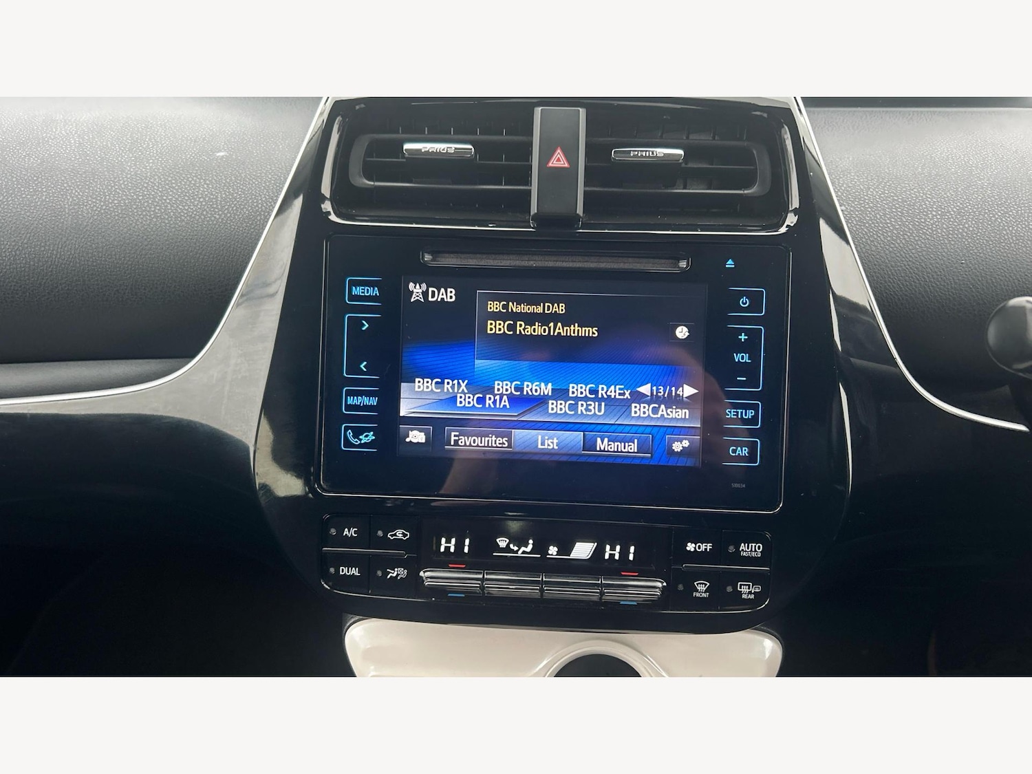 Used Toyota Prius 2016 for sale - 77191641: Photo 9