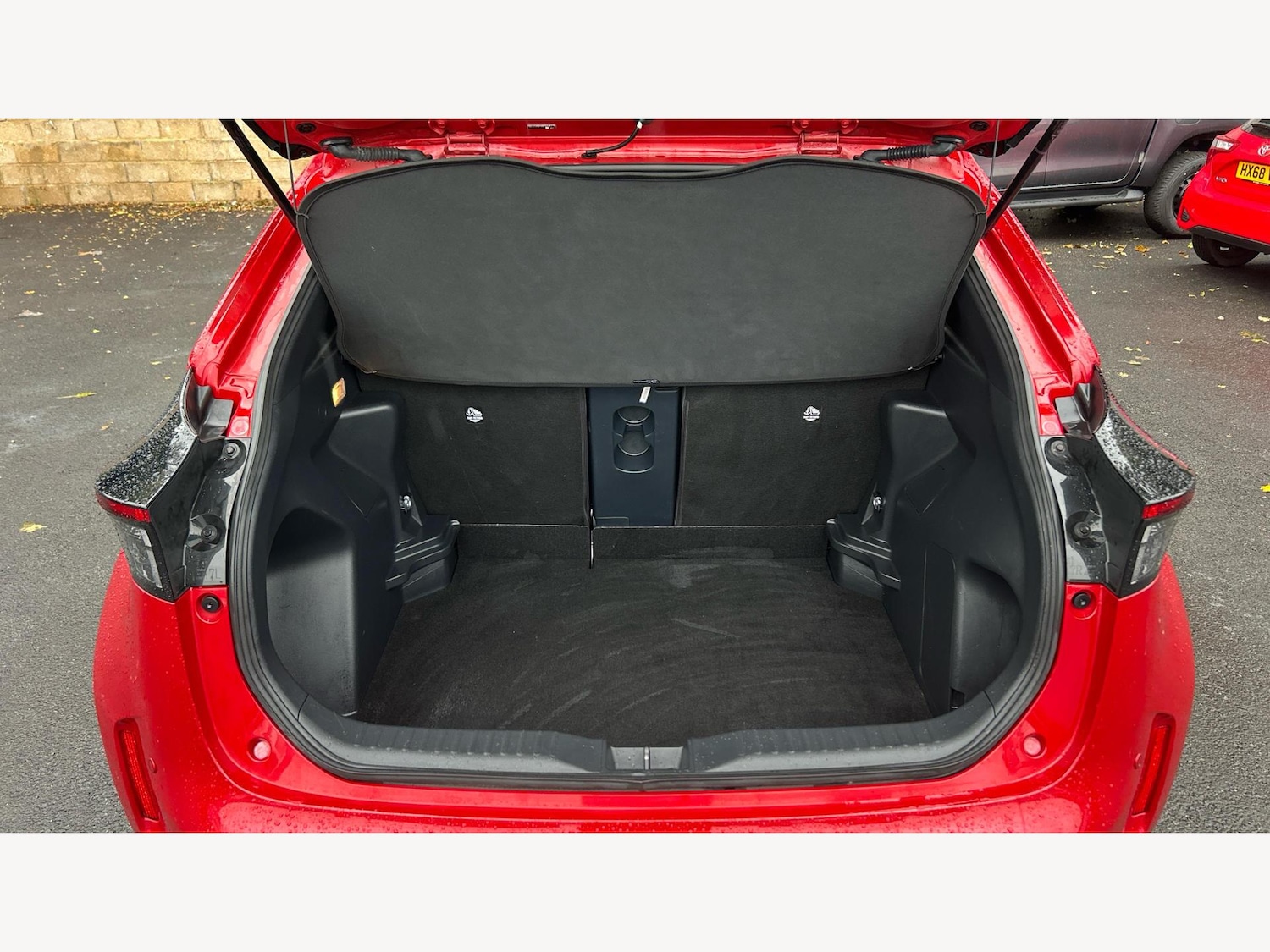 Used Toyota Yaris Cross 2023 for sale - 76423008: Photo 16