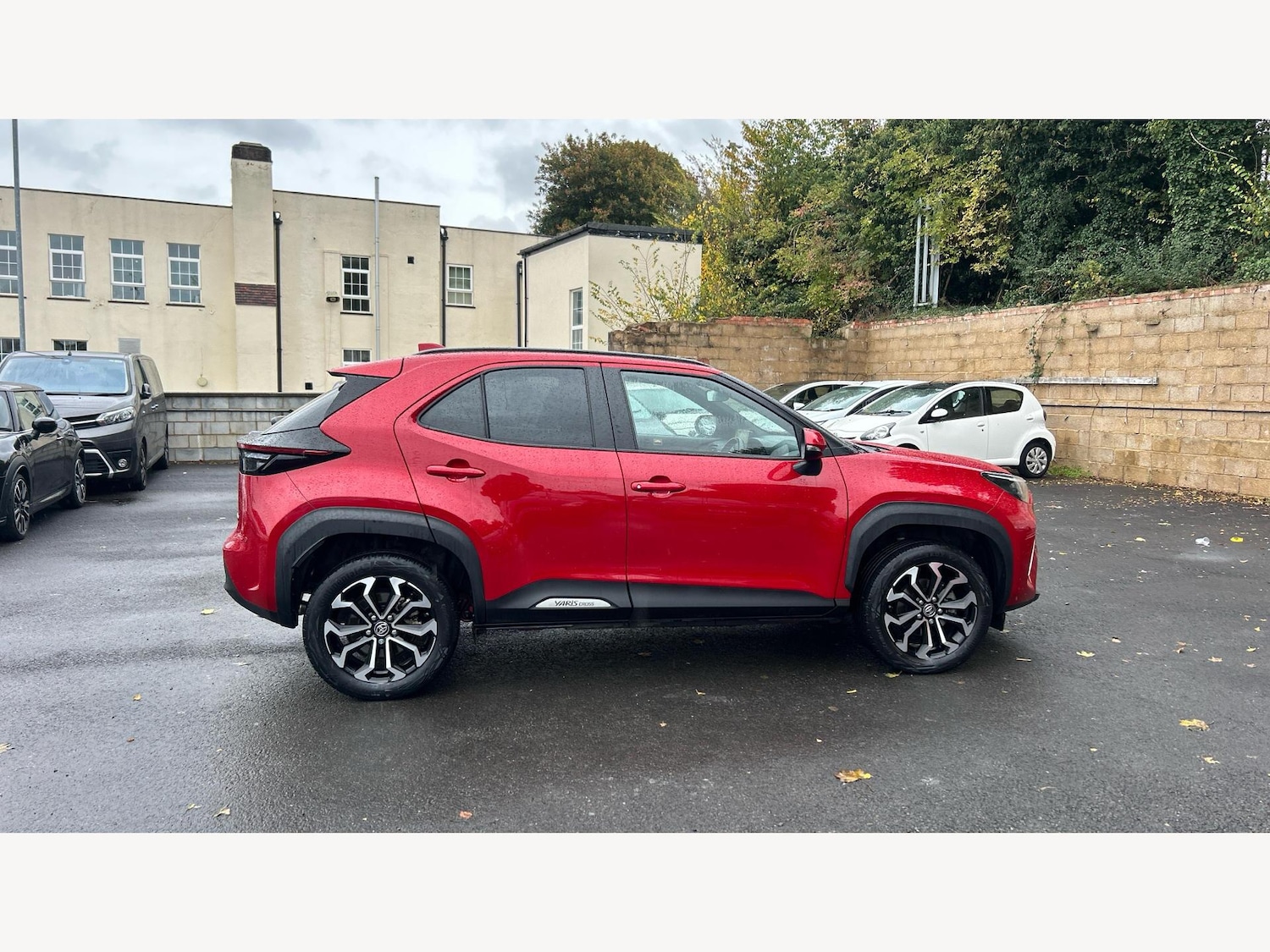 Used Toyota Yaris Cross 2023 for sale - 76423008: Photo 18