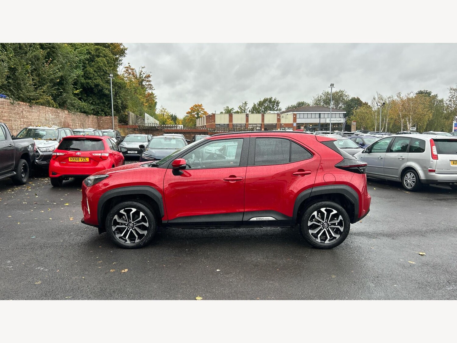 Used Toyota Yaris Cross 2023 for sale - 76423008: Photo 19