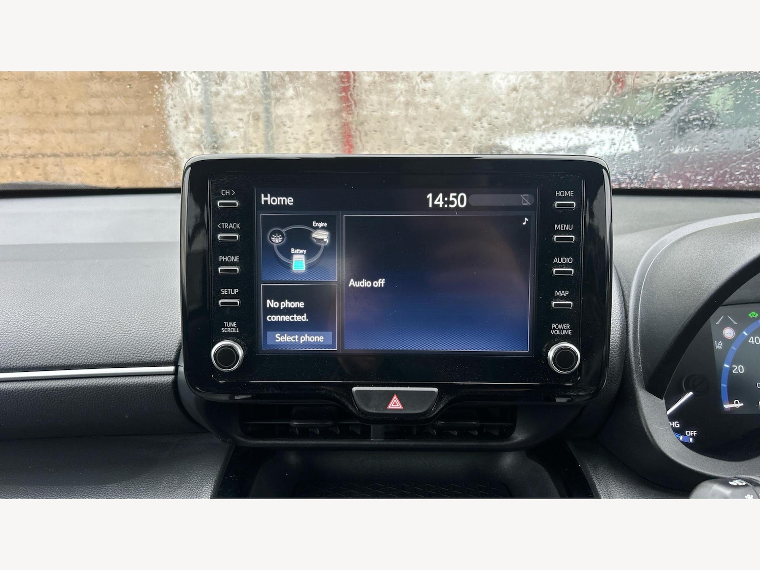 Used Toyota Yaris Cross 2023 for sale - 76423008: Photo 9