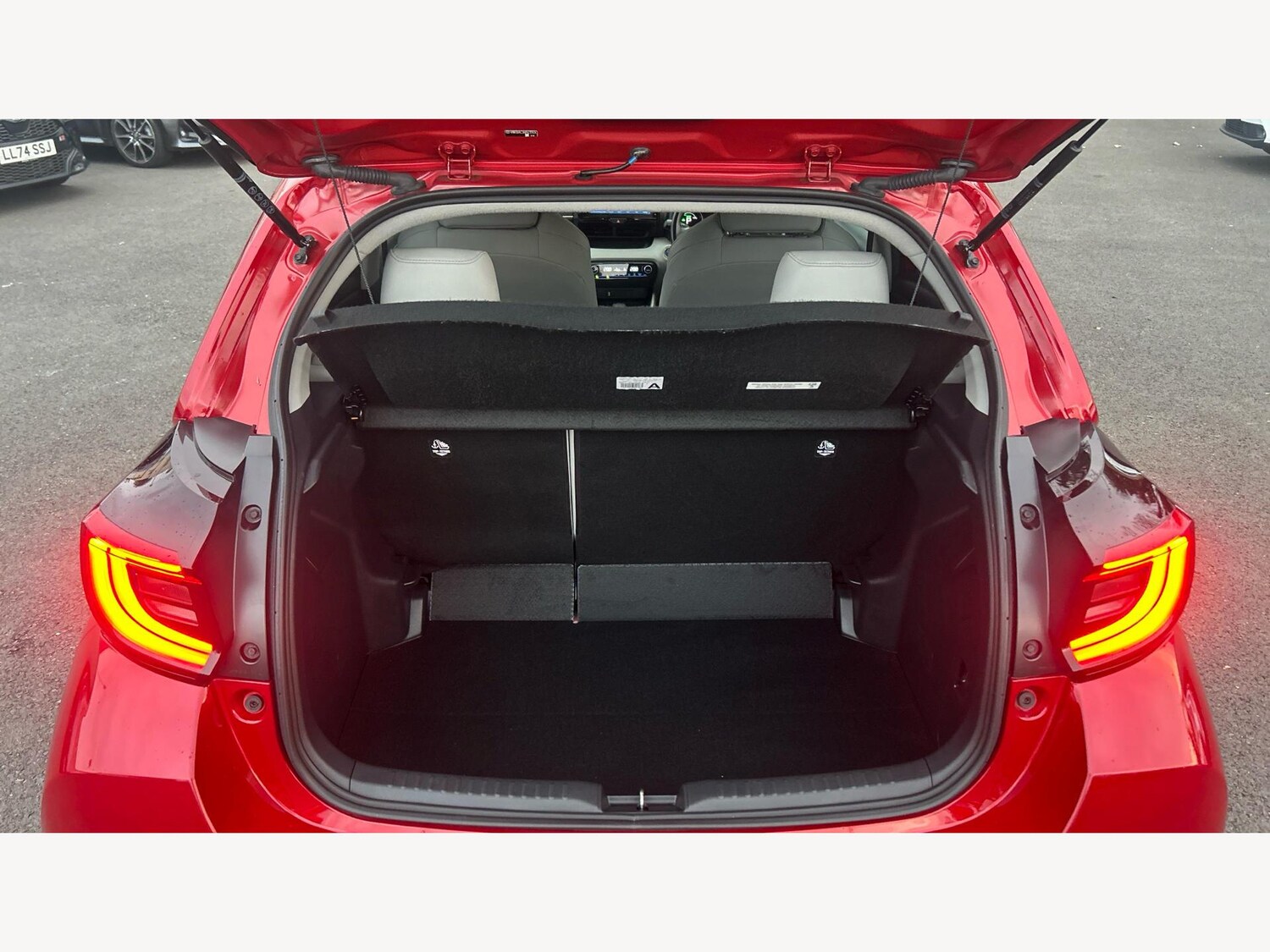 Used Toyota Yaris 2022 for sale - 77524886: Photo 16