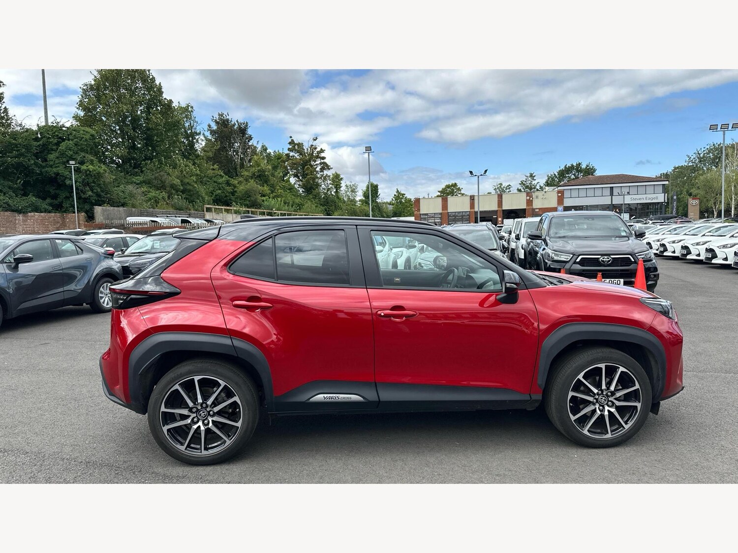 Used Toyota Yaris Cross 2024 for sale - 77090895: Photo 18