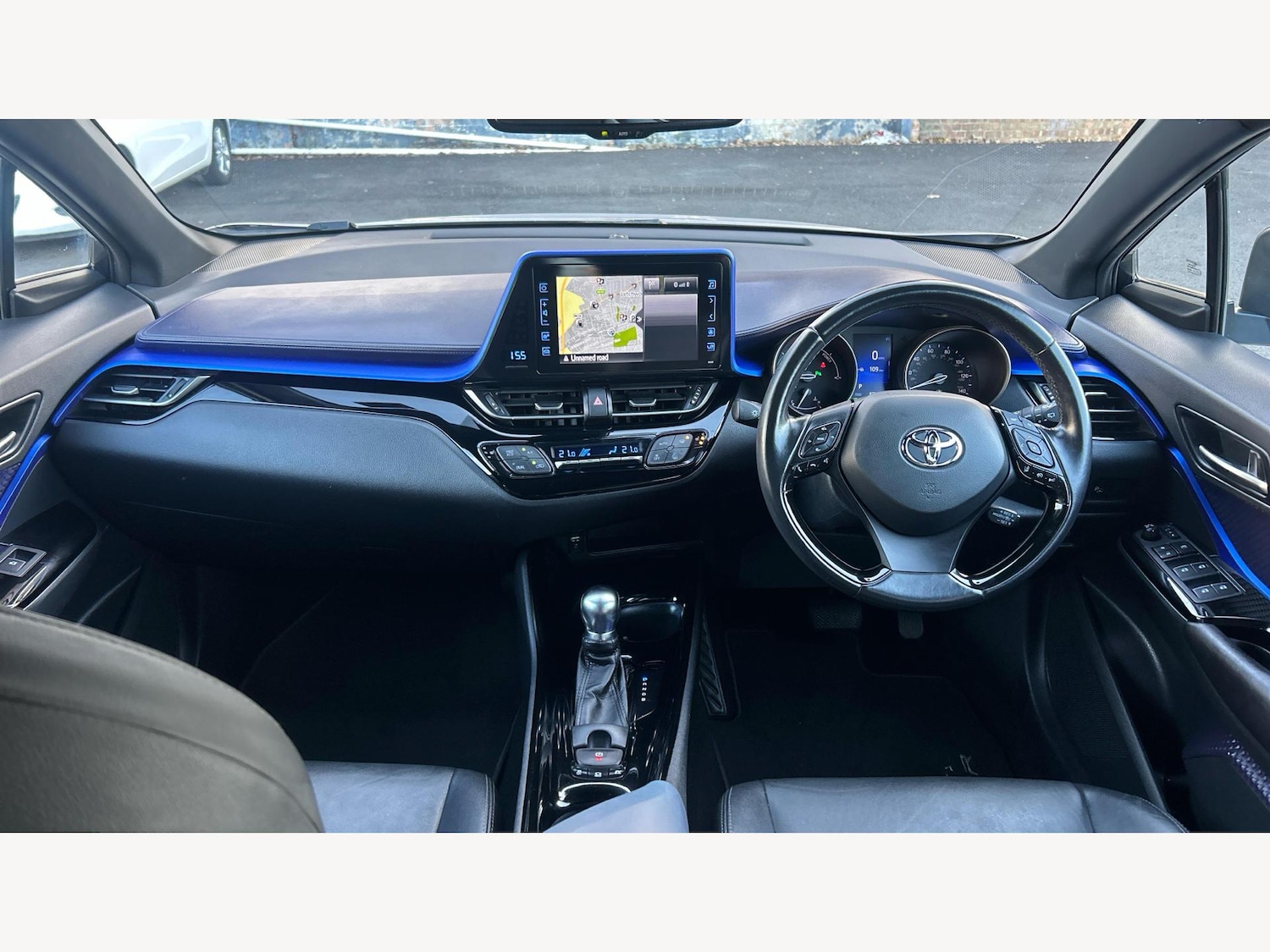 Used Toyota C-HR 2017 for sale - 77575107: Photo 7