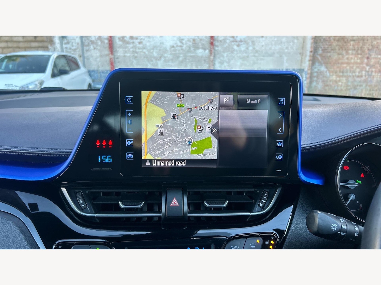 Used Toyota C-HR 2017 for sale - 77575107: Photo 9