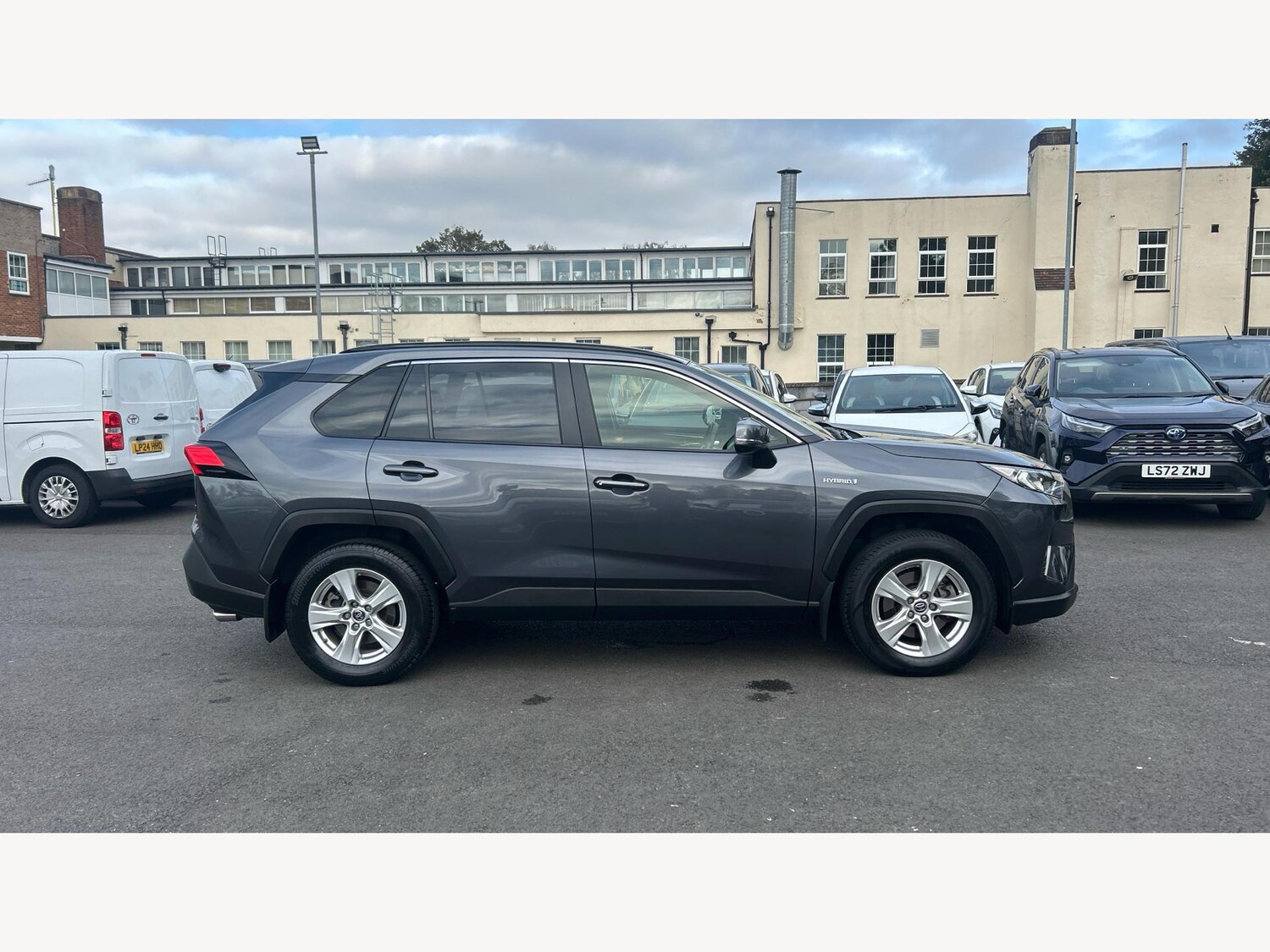 Used Toyota RAV4 2021 for sale - 76251396: Photo 18