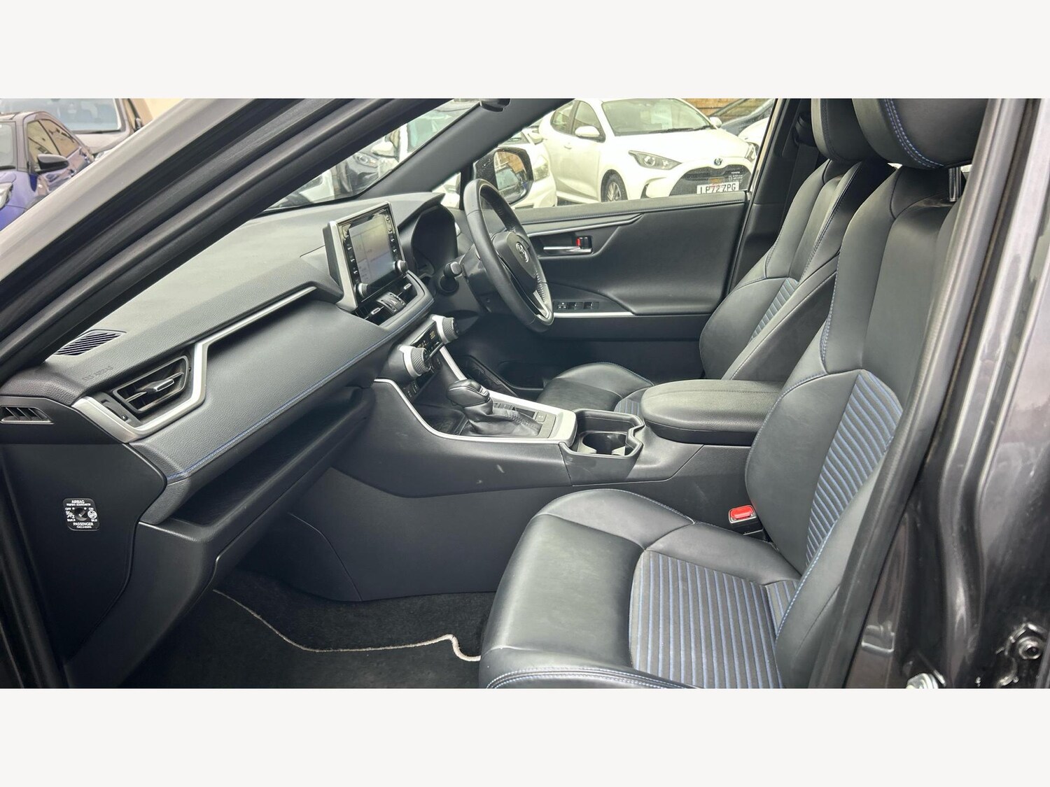 Used Toyota RAV4 2021 for sale - 77573787: Photo 12